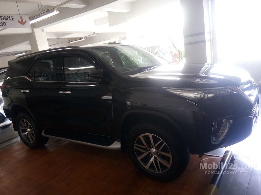 Jual Mobil Toyota Fortuner 2019 VRZ 2.4 di DKI Jakarta 