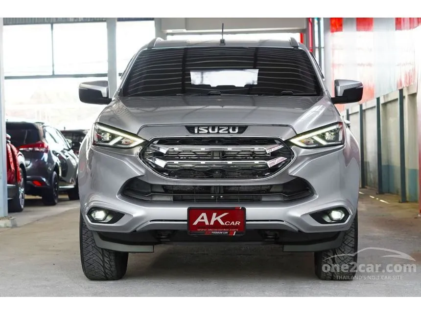 2021 Isuzu MU-X Luxury SUV