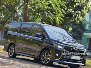 2020 Toyota Voxy 2.0 MPV