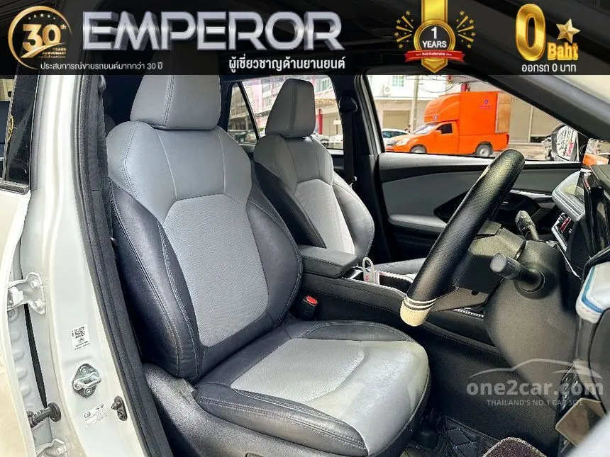 2024 Toyota Yaris Cross HEV Premium Luxury SUV