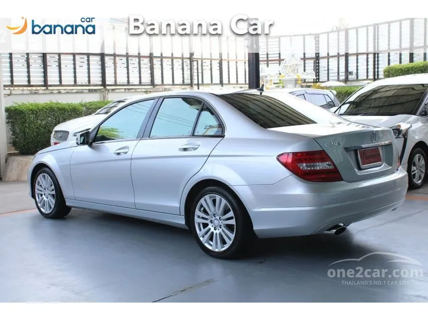 2013 Mercedes-Benz C200 Style Sedan