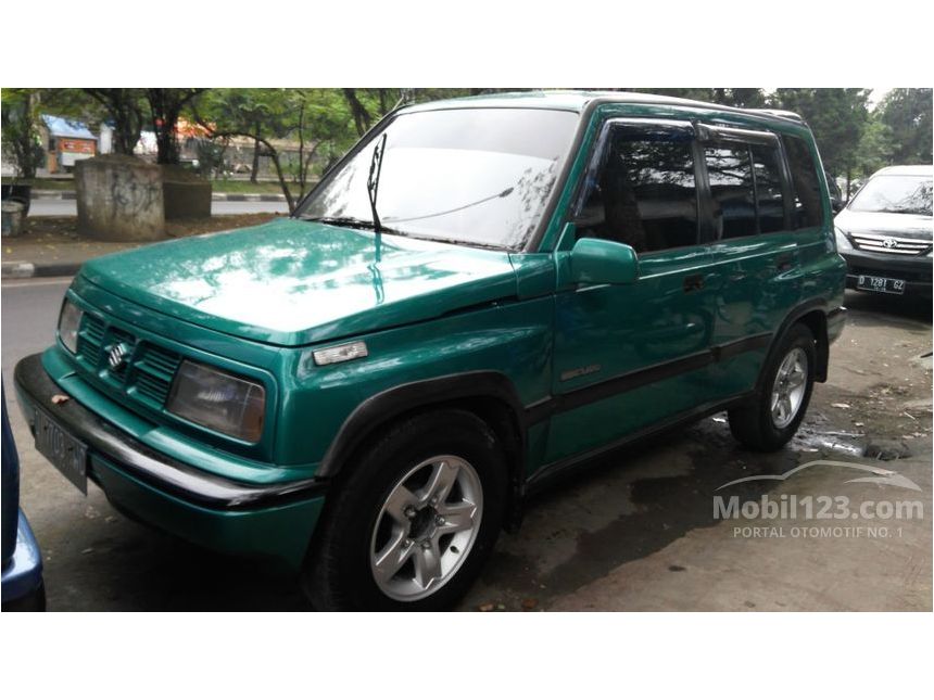 Jual Mobil  Suzuki Escudo  1994 JLX  1 6 di Jawa Barat Manual 