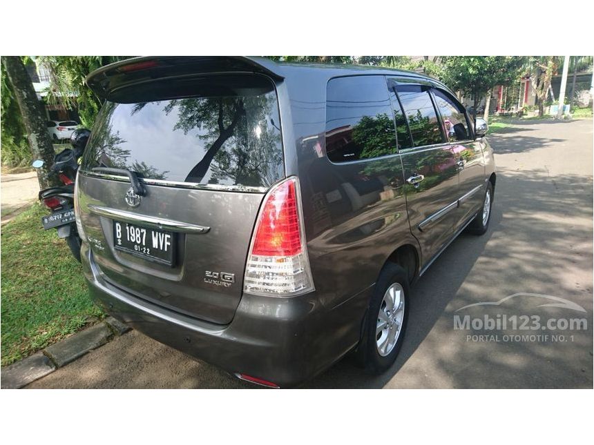 Jual Mobil Toyota Kijang Innova 2010 G Luxury 2.0 di 