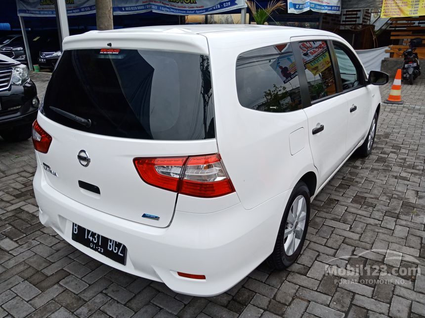 Jual Mobil Nissan Grand Livina 2015 SV 1.5 di Yogyakarta 