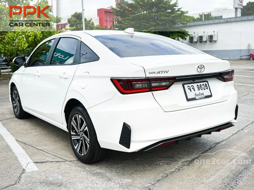 2023 Toyota Yaris Ativ Smart Sedan