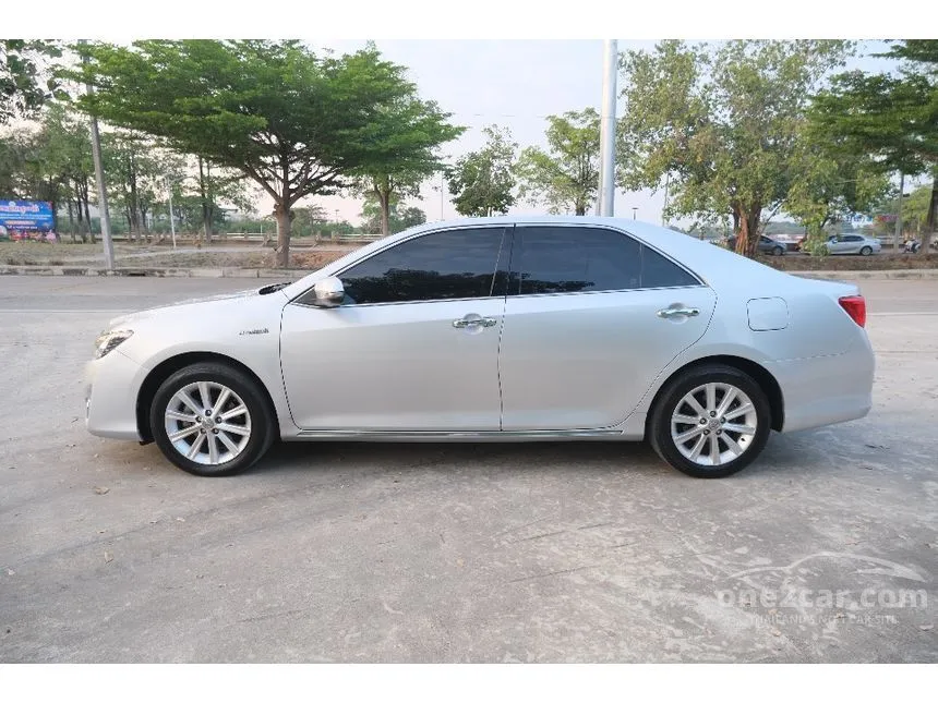 2012 Toyota CAMRY Hybrid DVD Sedan