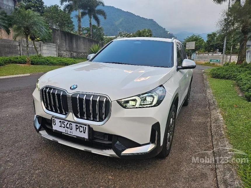 Jual Mobil BMW X1 2024 sDrive18i xLine 1.5 di DKI Jakarta Automatic SUV Putih Rp 930.000.000