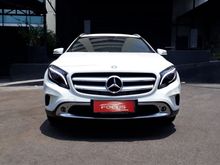 Mercedes Benz GLA200 1.6 Urban CBU AT 2015 Putih Km.18rb Antik