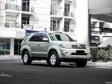 Toyota Fortuner G AT Diesel 2010 KM 80rban ANTIK(Bebas Banjir)