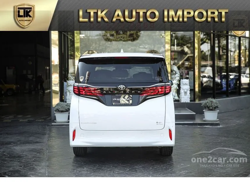 2024 Toyota Alphard HEV Executive Lounge Van