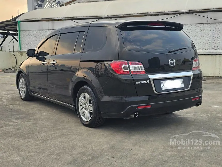 2011 Mazda 8 MPV