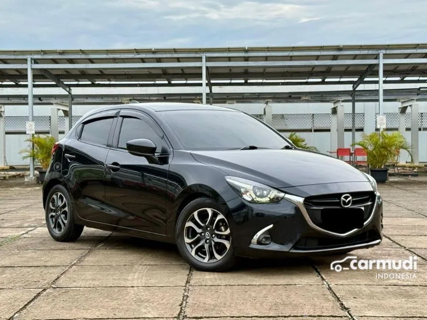 2017 Mazda 2 R Hatchback