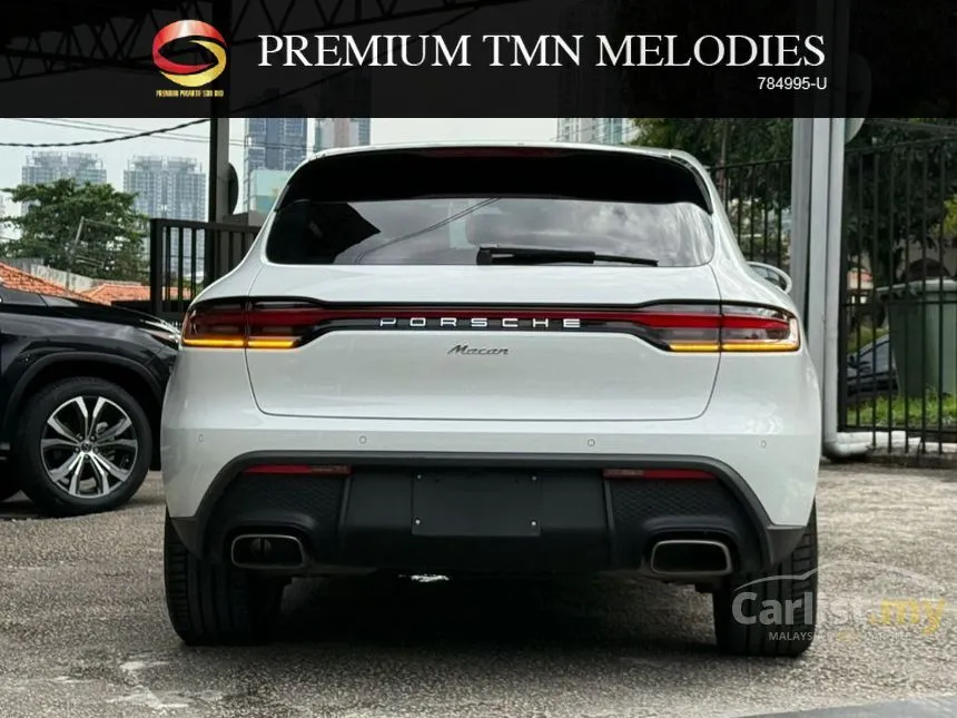 2022 Porsche Macan SUV