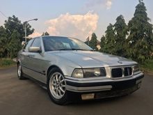 1995 BMW 320i 2.0 2.0 Manual Sedan