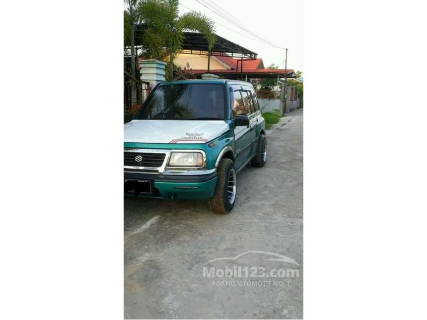 Jual Mobil  Suzuki  Escudo  1995 JLX 1 6 di Kalimantan  