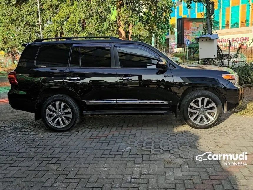 2012 Toyota Land Cruiser Full Spec E VX SUV