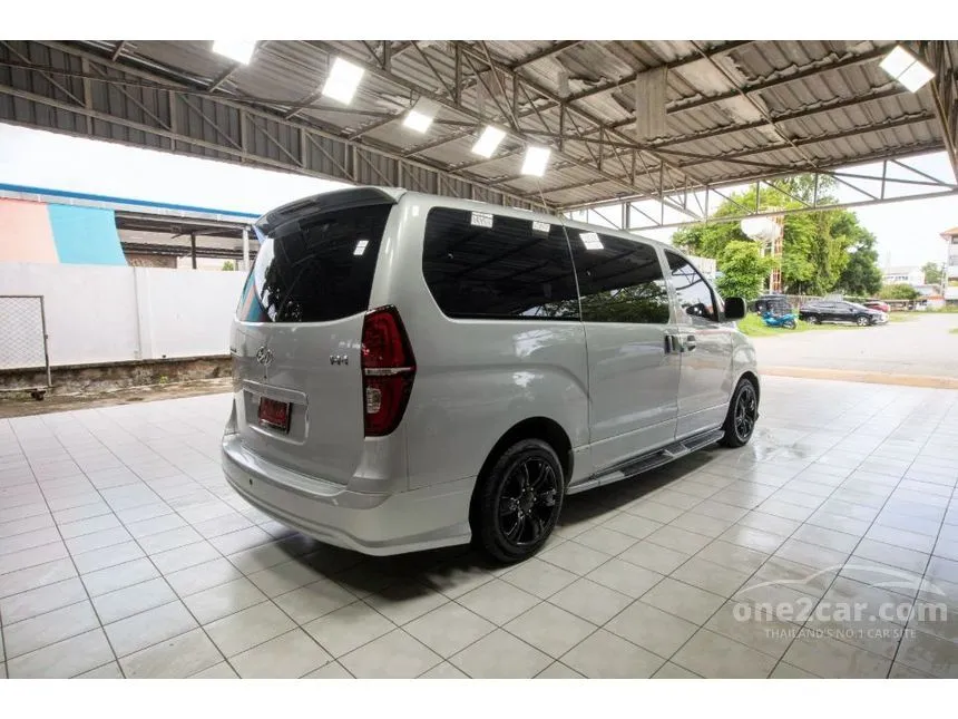 2009 Hyundai H-1 Maesto Touring Van