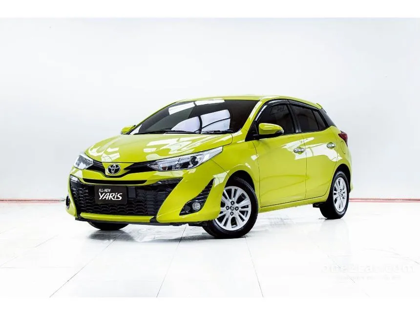 2018 Toyota YARIS G Hatchback
