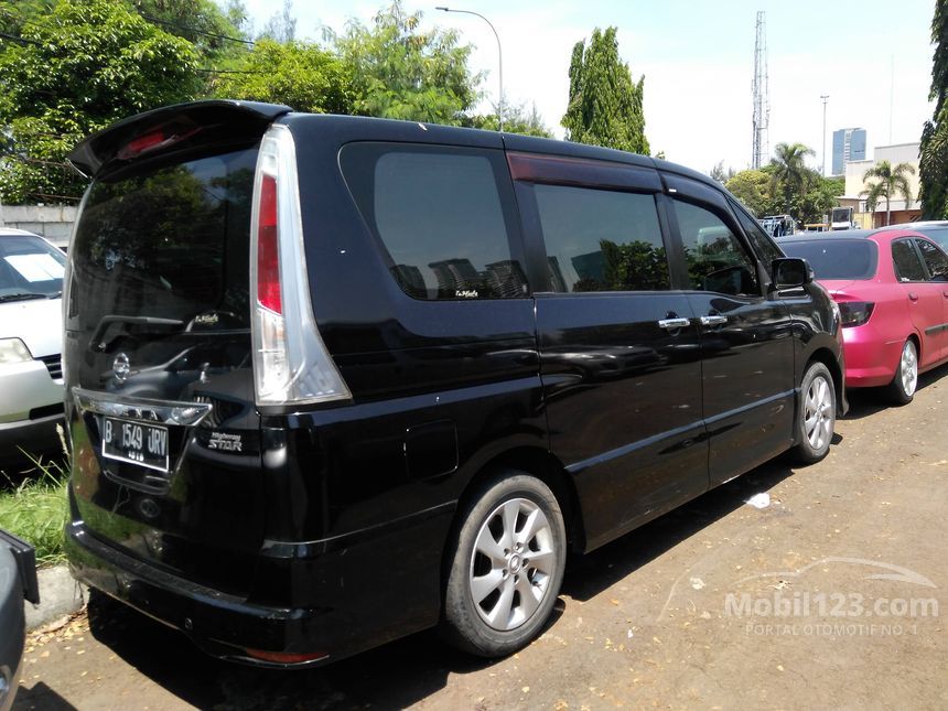 Jual Mobil Nissan Serena 2014 Highway Star 2.0 di DKI 