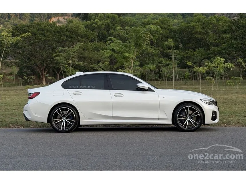 2020 BMW 330e M Sport Sedan