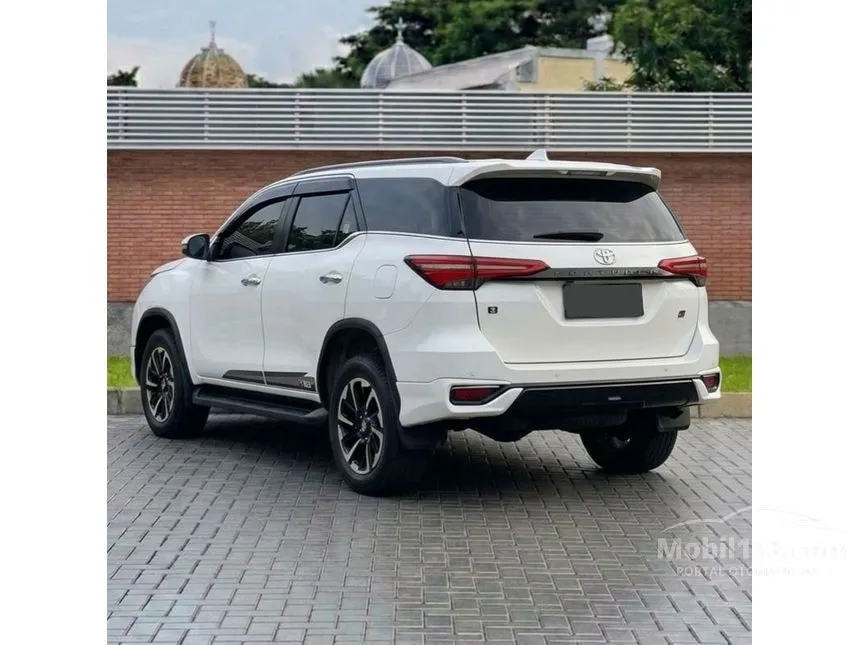 2021 Toyota Fortuner VRZ GR SPORT 4X2 SUV
