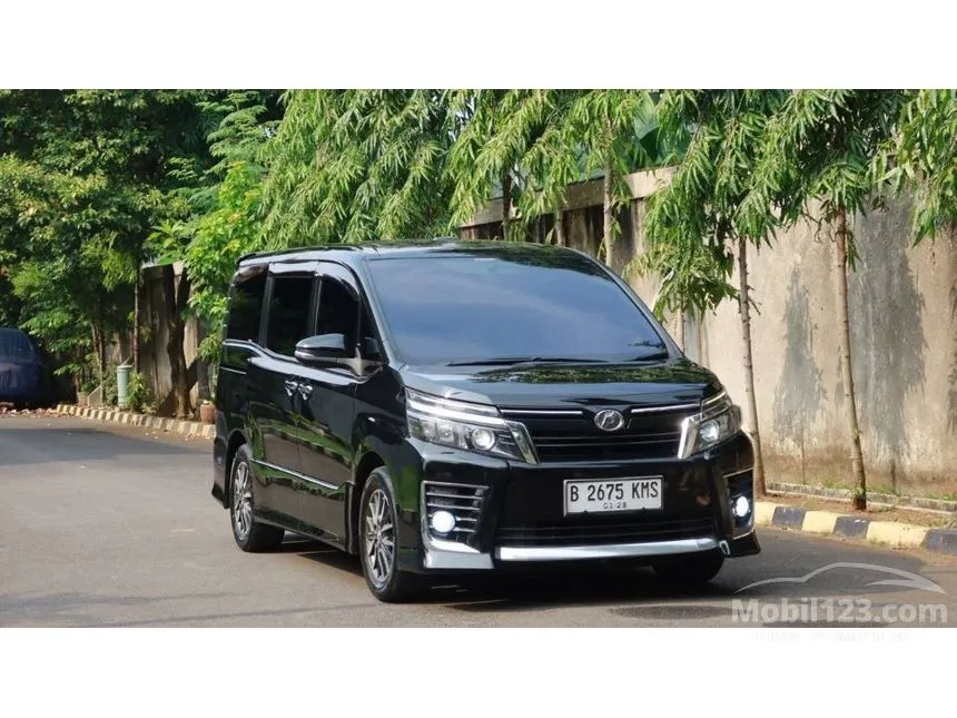 Jual Mobil Toyota Voxy 2014 2.0 di Banten Automatic Wagon Hitam Rp 178.000.000