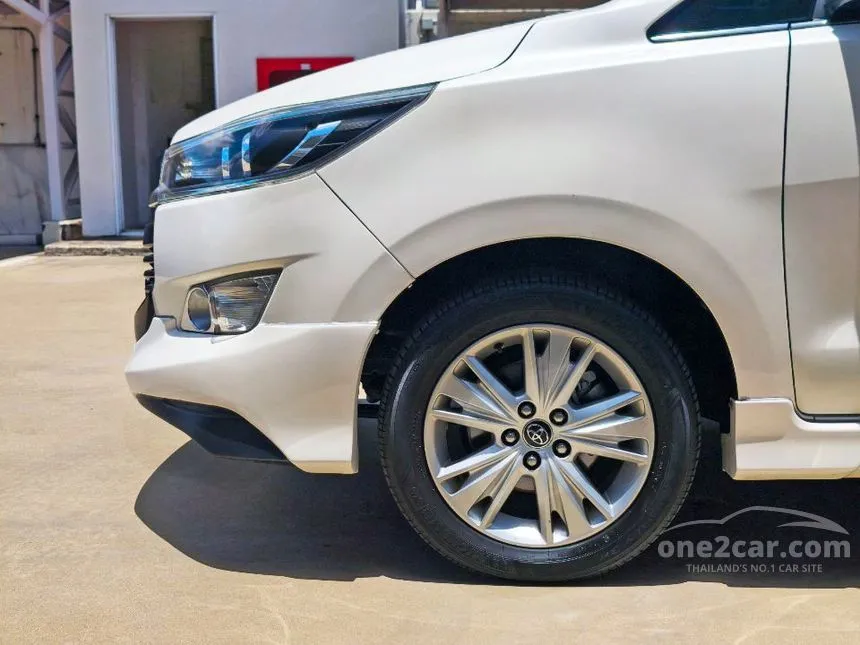 2019 Toyota INNOVA Crysta V Wagon