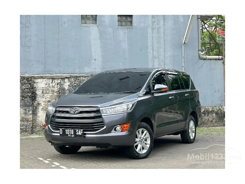 Jual Mobil Toyota Kijang Innova 2017 G 2.4 di Jawa Barat Automatic MPV Abu