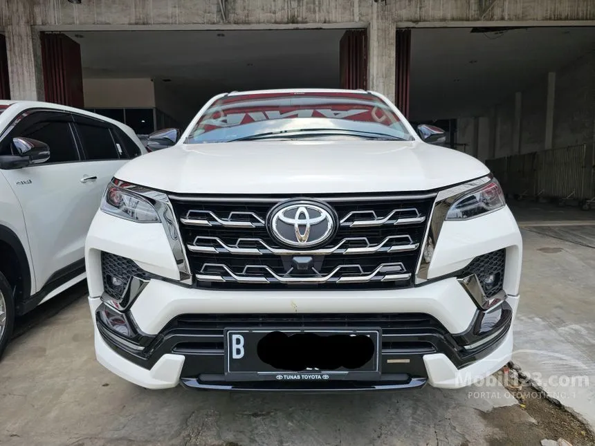 Jual Mobil Toyota Fortuner 2021 GR Sport 2.4 di Jawa Barat Automatic SUV Putih Rp 475.000.000