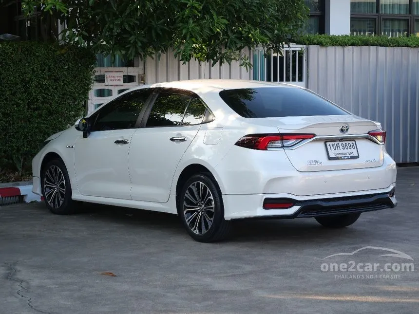 2021 Toyota Corolla Altis Hybrid High Sedan
