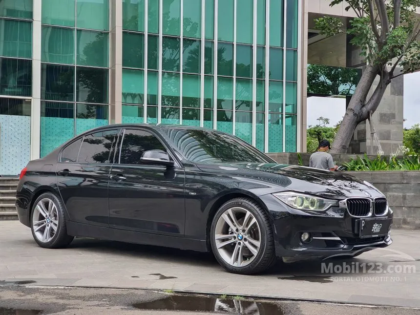 Jual Mobil BMW 328i 2013 Sport 2.0 di DKI Jakarta Automatic Sedan Hitam ...