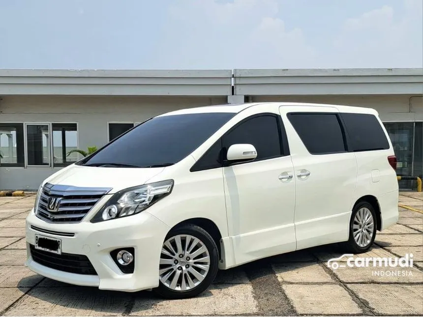 2013 Toyota Alphard SC MPV