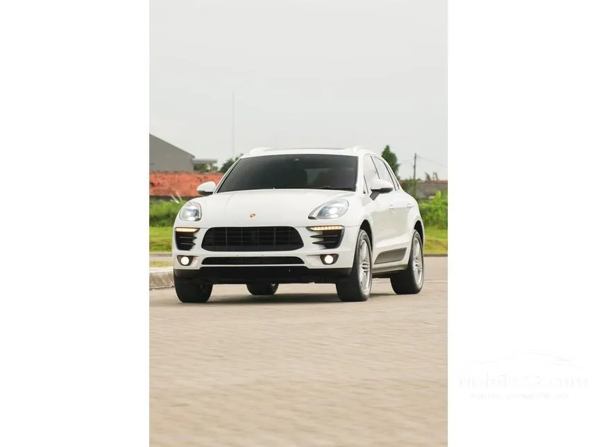 2017 Porsche Macan SUV