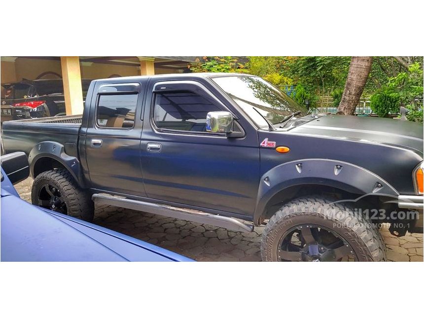 Jual Mobil Nissan Frontier 2003 Dual Cab 3.0 di Jawa Barat Manual Pick