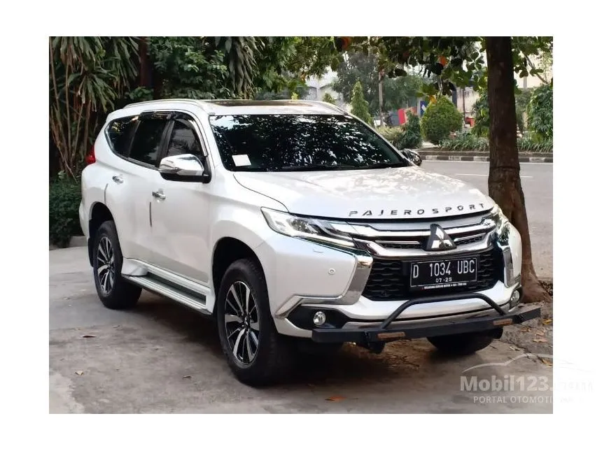 Jual Mobil Mitsubishi Pajero Sport 2019 Dakar 2.4 di Jawa Barat Automatic SUV Putih Rp 480.000.000