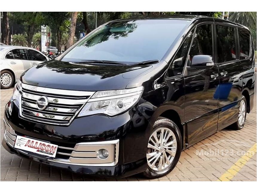 Nissan serena 2015