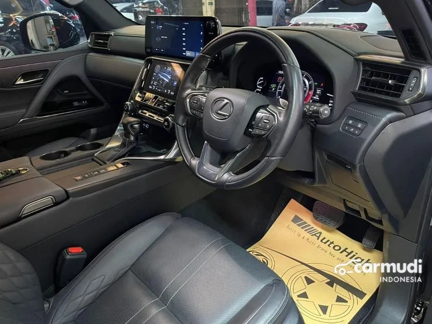 2023 Lexus LX 600 VIP SUV