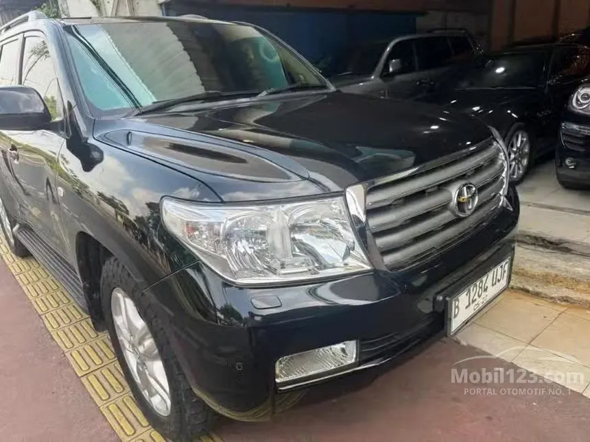 2011 Toyota Land Cruiser 200 Standard spec SUV