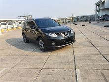 2015 Nissan X-Trail 2.5 T32 SUV hitam proses kredit bisa dibantu sampai approve