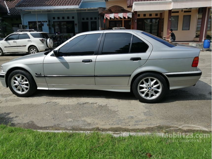 Jual Mobil BMW 318i 1996 E36 1.8 Manual 1.8 Di Jawa Barat Manual Sedan ...