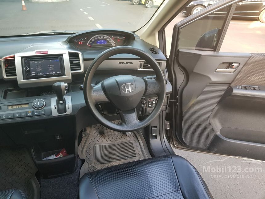  Jual  Mobil  Honda  Freed  2013 E 1 5 di DKI Jakarta  Automatic 