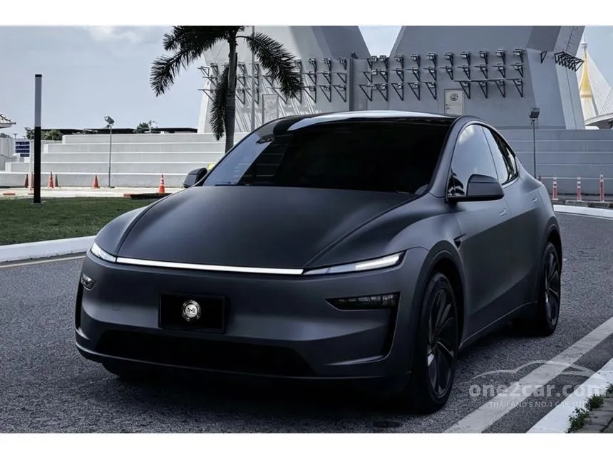 2025 TESLA Model Y Launch Series Long Range SUV
