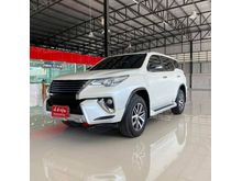 2015 Toyota Fortuner 2.4 (ปี 15-18) V Wagon