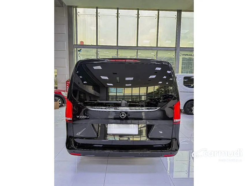 2016 Mercedes-Benz V220 D Van