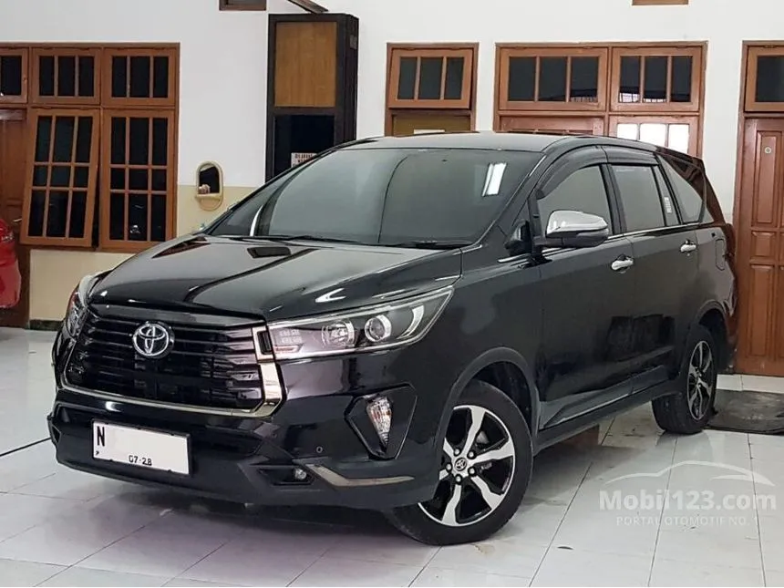 Jual Mobil Toyota Innova Venturer 2021 2.4 di Jawa Timur Automatic Wagon Hitam Rp 479.500.000