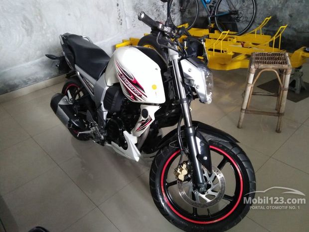 Motor Bekas Baru dijual di Jawa-timur Indonesia - Dari 