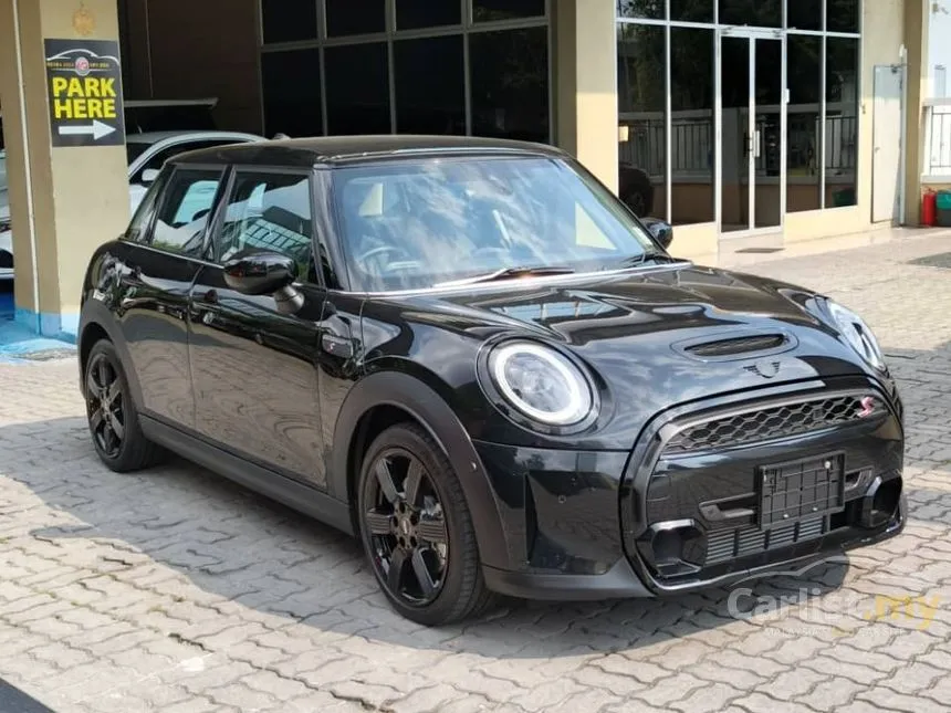 2023 MINI Cooper S 5 Door Hatchback