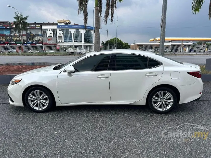 2015 Lexus ES250 Premium Sedan