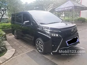 2020 Toyota Voxy 2.0 MPV