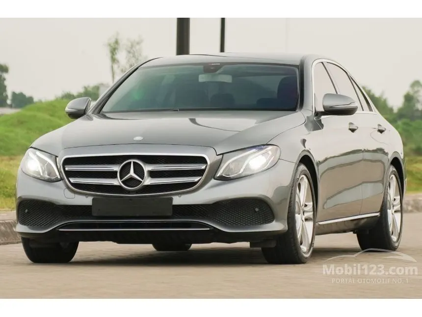 2016 Mercedes-Benz E250 Avantgarde CKD Sedan